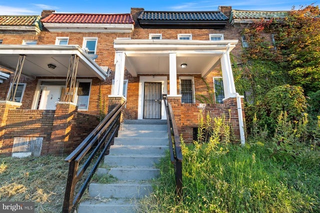 2416 W Franklin St, Baltimore