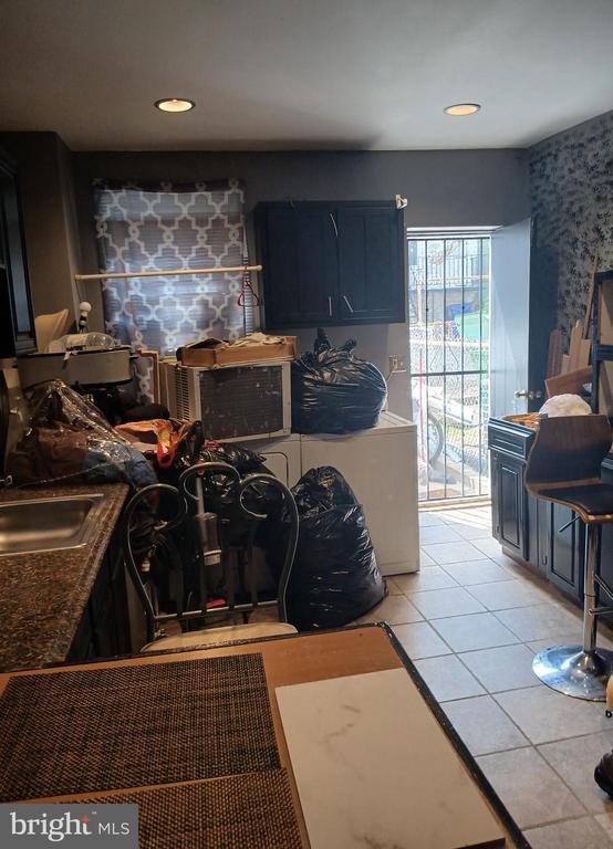 1812 N Chapel St, Baltimore