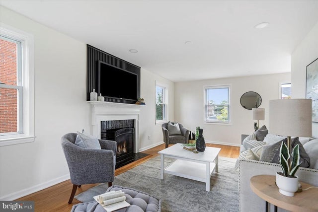 1202 E 35th St, Baltimore