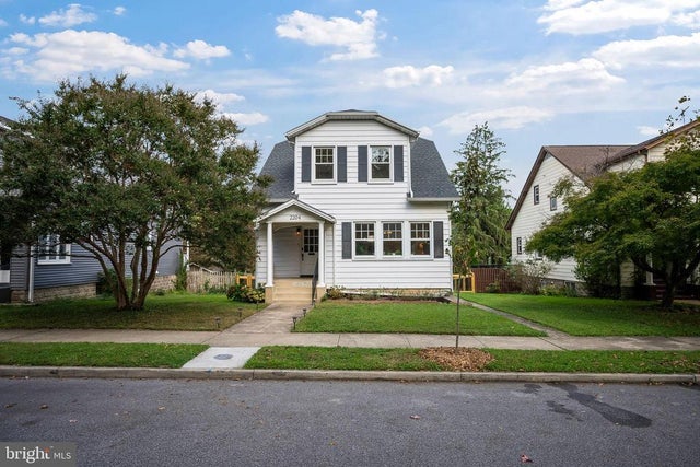 2204 Lake Ave, Baltimore