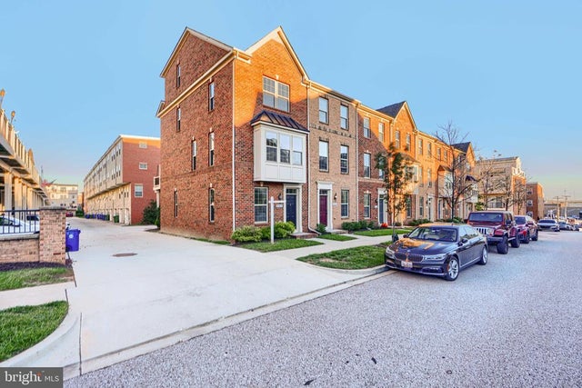 907 S Macon St, Baltimore