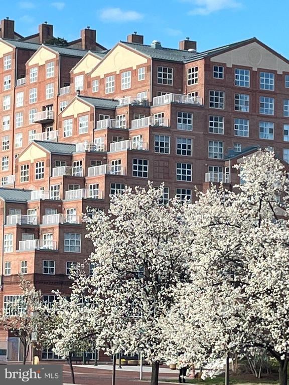 250 President St #413, Baltimore