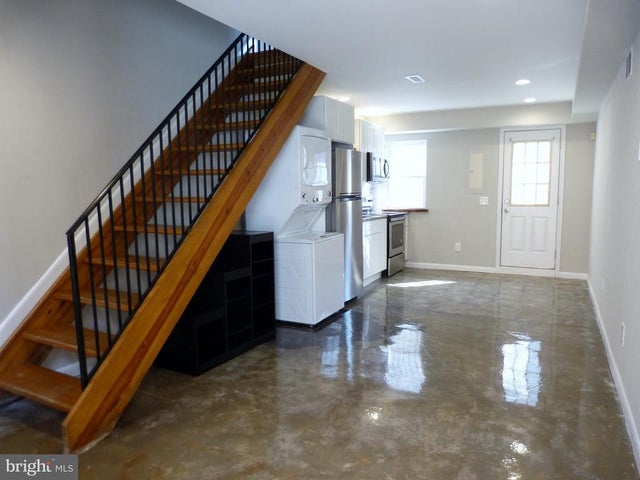 3 E Kaufman Ct, Baltimore