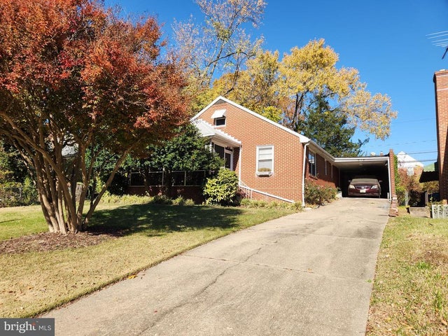 916 E Belvedere Ave E, Baltimore