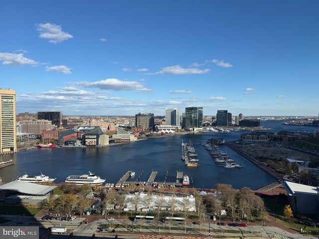 10 E Lee St #2008, Baltimore