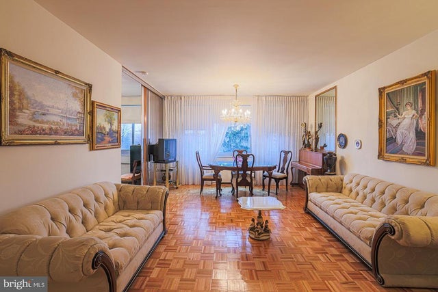 11 Slade #614, Pikesville