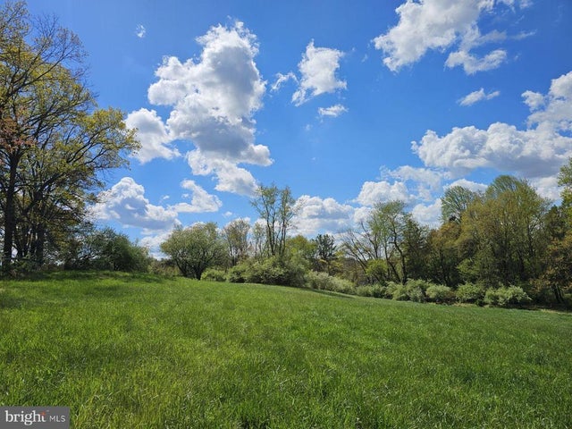 19416 Gunpowder Rd, Manchester