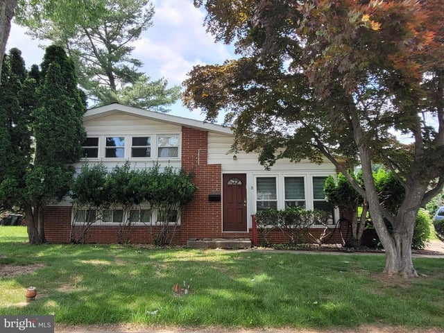 1002 Scotts Hill Dr, Pikesville