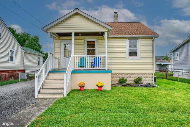 4 Bayside Dr, Baltimore