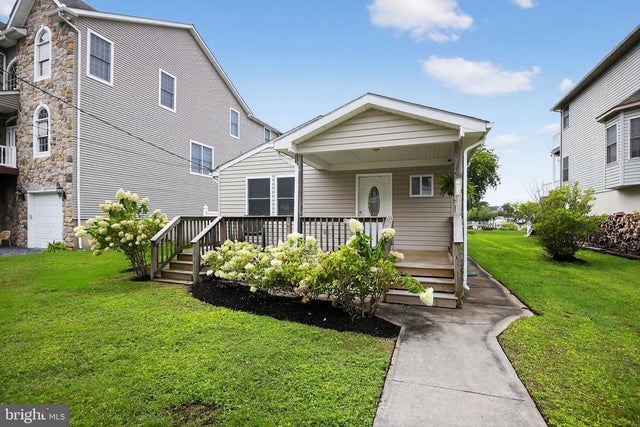 1224 Burke, Middle River