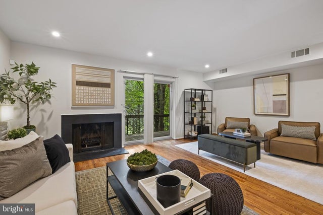 42 Penny Ln #42, Baltimore