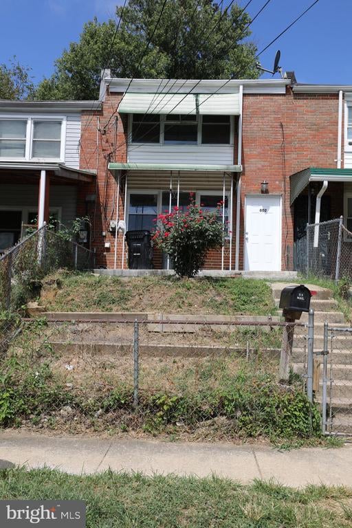 802 Regis Ct, Halethorpe