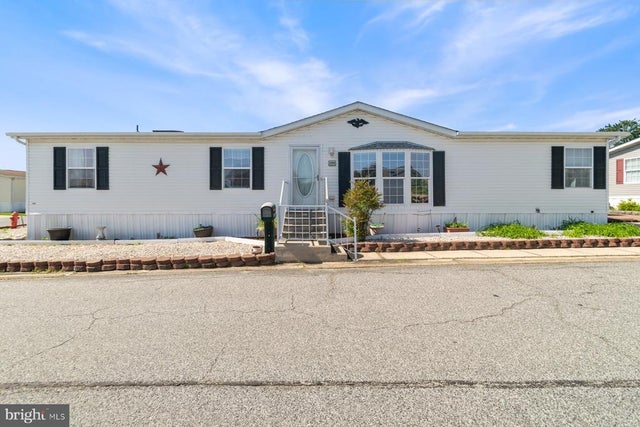 3202 Honeysuckle Ln, Middle River