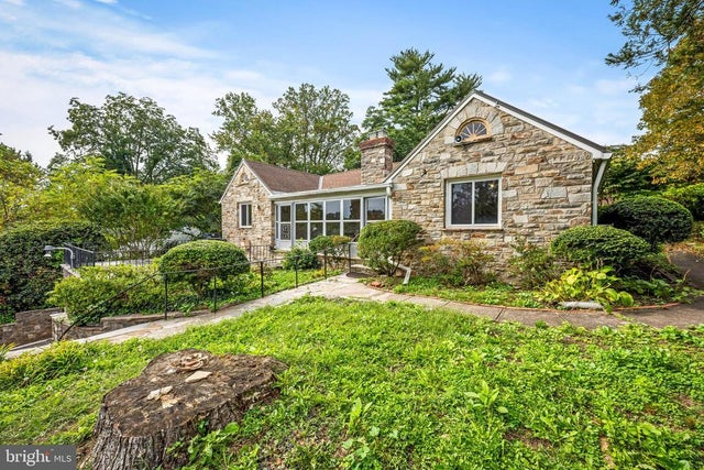 908 Stevenson Ln, Towson