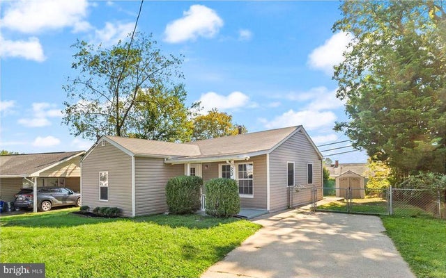 53 Longeron Dr, Middle River