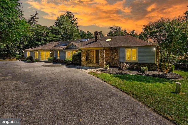 12325 Falls Rd, Cockeysville