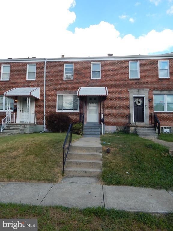 1714 Pin Oak Rd, Parkville