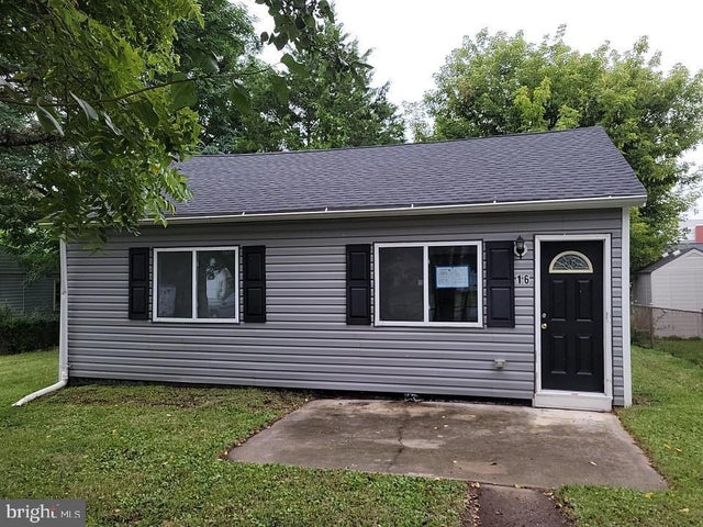 16 Contact Ct, MIDDLE RIVER