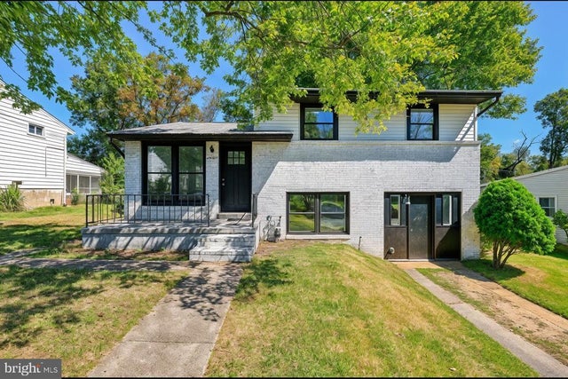 3422 Upton Rd, Parkville