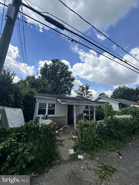 1216 2nd Rd, Baltimore