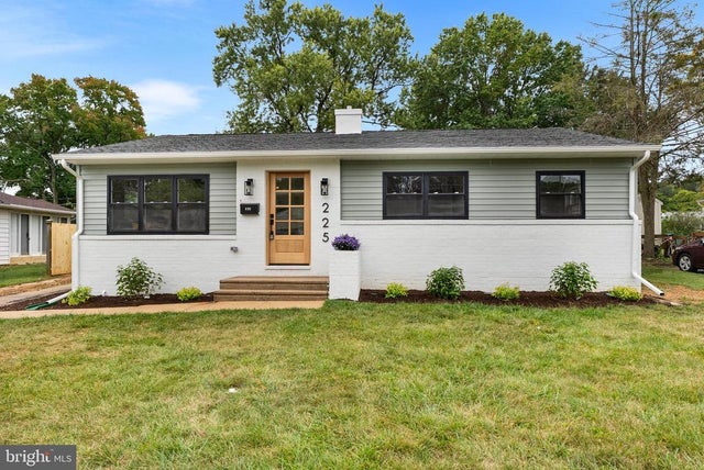 225 Quaker Ridge Rd, Lutherville Timonium