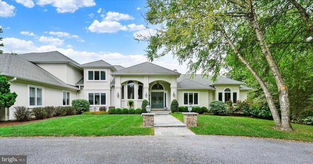 51 Blenheim Farm Ln, Phoenix