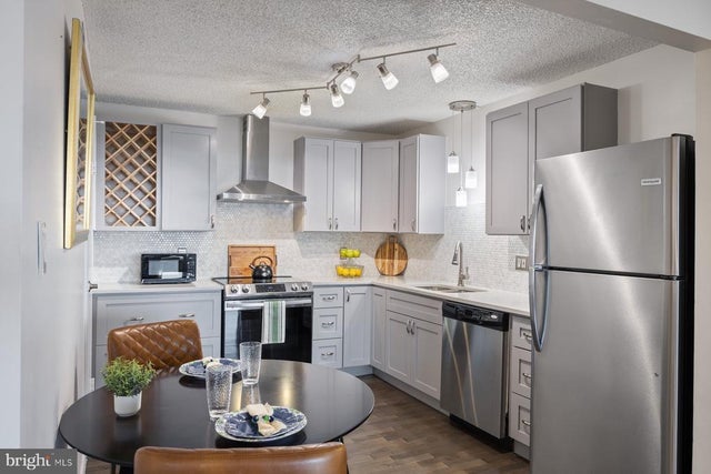 205 E Joppa Rd #2403, Towson