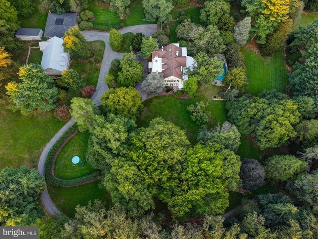 8555 Hill Spring Dr, Lutherville Timonium