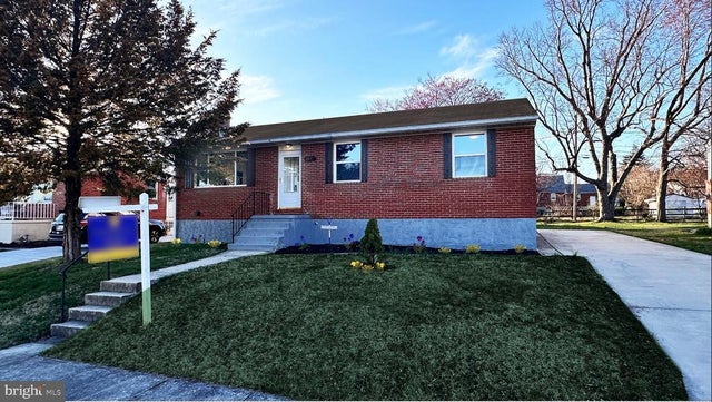 8802 Ashford Rd, Parkville