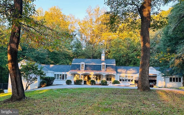 7 Caveswood Ln, Owings Mills