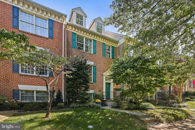 11851 Sherbourne Dr, Lutherville Timonium