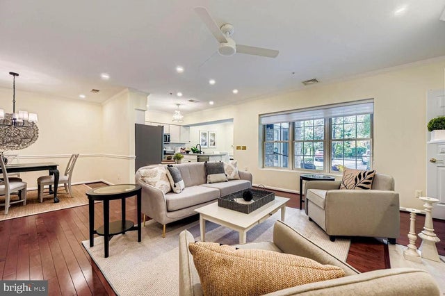 200 Belmont Forest #102, Lutherville Timonium