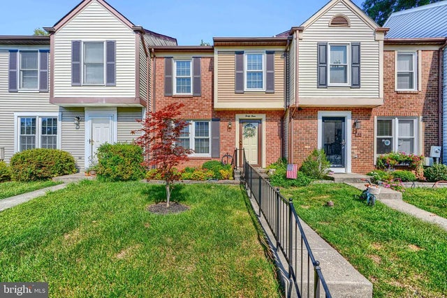 44 Robin Ridge Ct, Baltimore