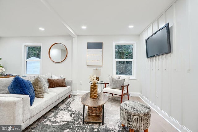 2 Sidewell Ct, Baltimore