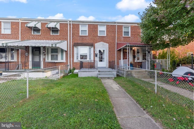 1943 Dineen Dr, Dundalk