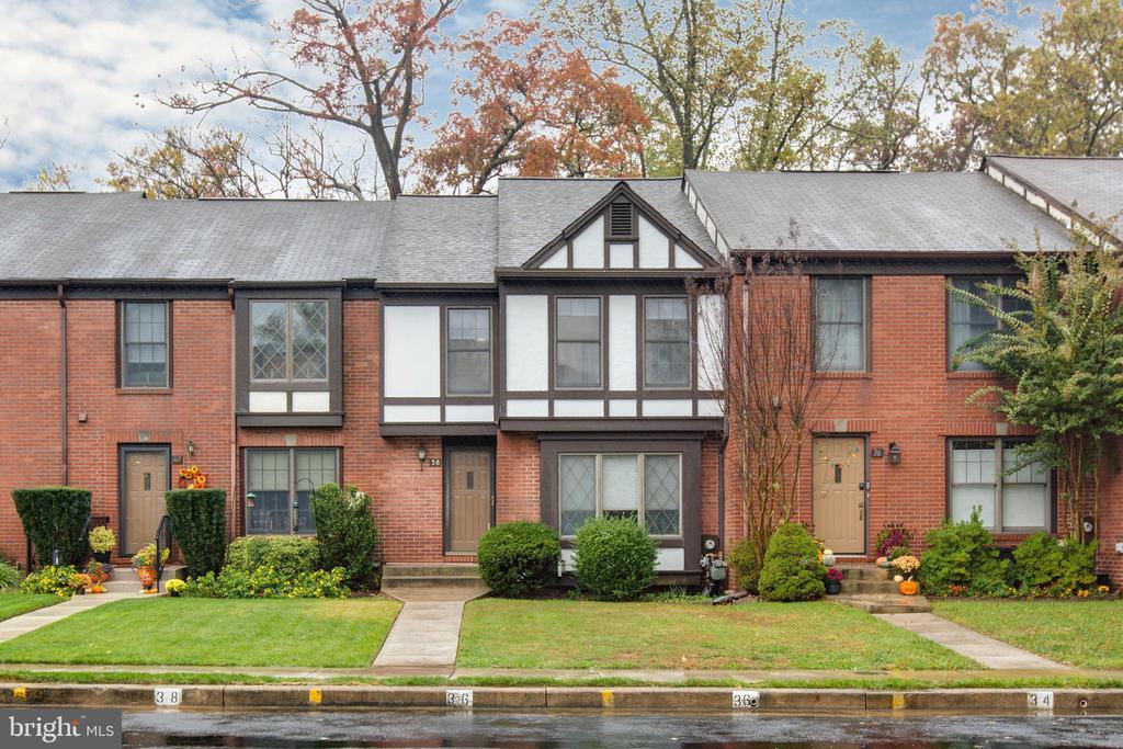 38 Tudor Ct, LUTHERVILLE TIMONIUM