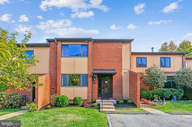 15 Lacosta Ct, Baltimore