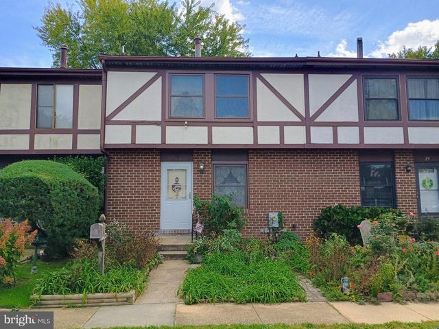 27 Bourbon Ct, Baltimore