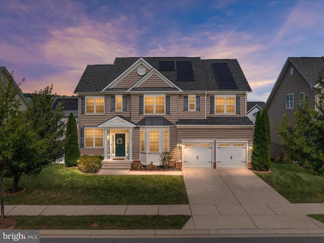 512 Whinstone Dr, Reisterstown