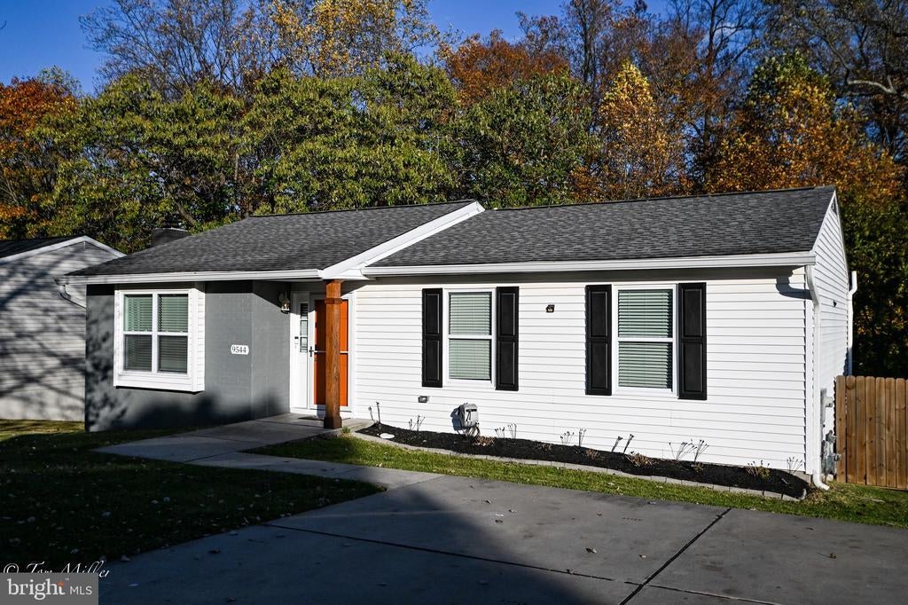 9544 Gunhill Cir, NOTTINGHAM