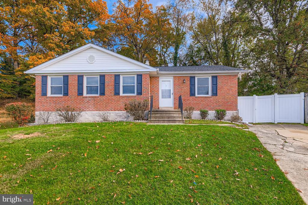 3 Chimney Hearth Ct, PARKVILLE