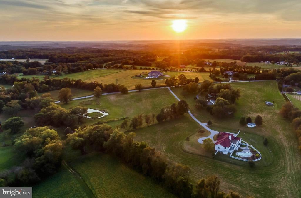 15507 Manor Rd, MONKTON