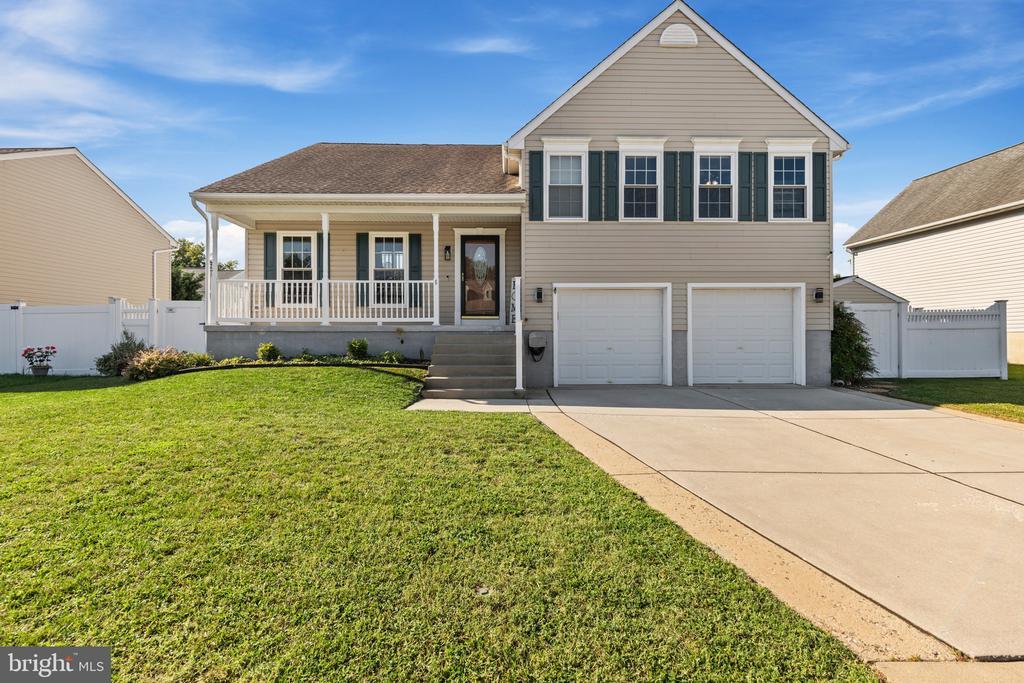 5 Snug Lagoon Ct, MIDDLE RIVER