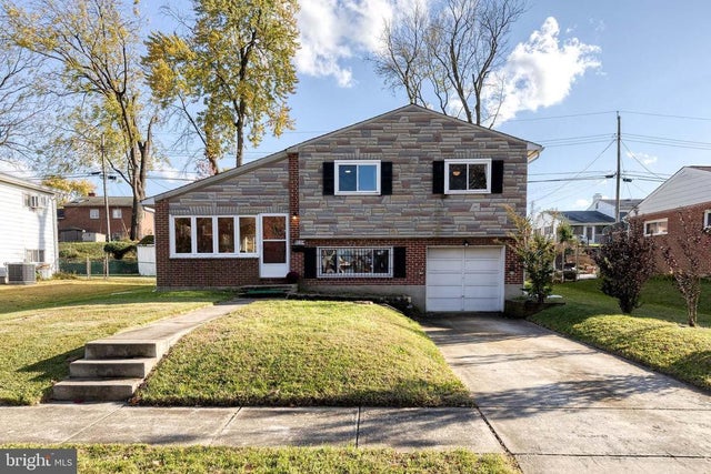 913 Marksworth Rd, Catonsville