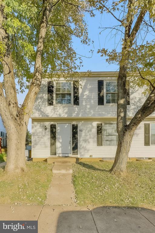 82 Ewing Dr #a, Reisterstown