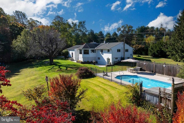 13801 Manor Rd, Baldwin