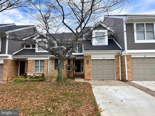 12 River Oaks Cir, Baltimore