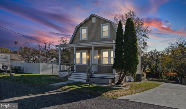 9303 Hillside Ave, Parkville