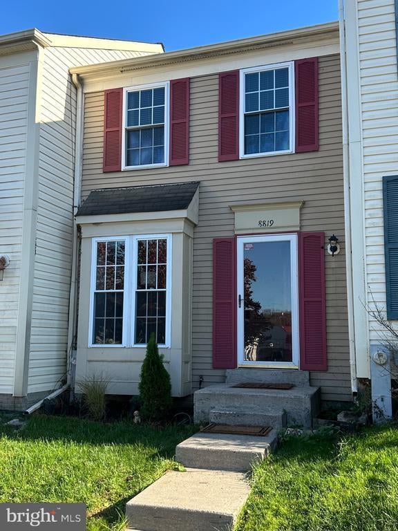 8819 Green Needle, Baltimore