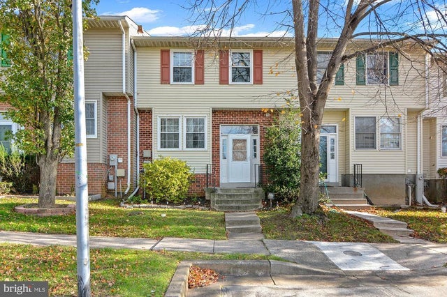 805 Joshua Tree Ct, Owings Mills